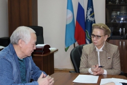 Депутат Госдумы Галина Данчикова провела личный прием граждан в Абыйском улусе