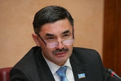 Анатолий СКРЫБЫКИН үлэ көрдүүр?
