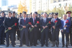 В Якутске прошла церемония возложения цветов, посвященная 75-й годовщине со дня начала блокады Ленинграда