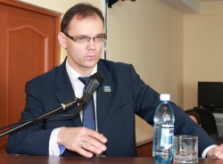 Дмитрий ГЛУШКО хас мөлүйүөн итэҕэстэммитий?