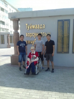 Добровольцы столицы помогли ветерану ВОВ