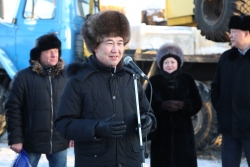 Айсен НИКОЛАЕВ благодарит ПУТИНА и БОРИСОВА