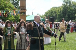 Московский Ысыах провели Юрий ЗАБОЛЕВ и Чурапчинский улус
