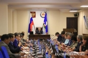 Накануне пленарного заседания глава Якутии встретился с народными депутатами республики