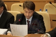 Владимир ФЕДОРОВ мээр быыбарыгар Айсен НИКОЛАЕВКА көмөлөспөтөх...  