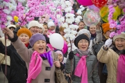 В первомайской демонстрации приняло участие около 50 000 человек